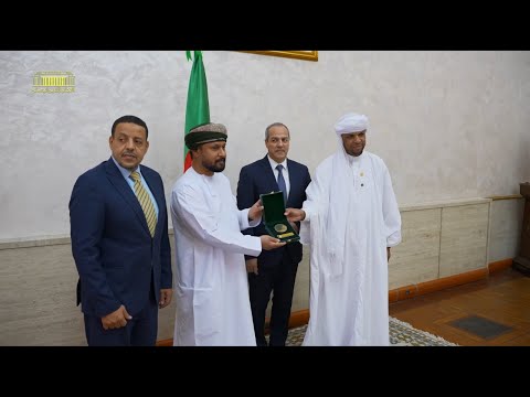 الوفد الإداري لمجلس الشورى العماني يختتم زيارته الدراسية ويتسلم شهادات تقديرية