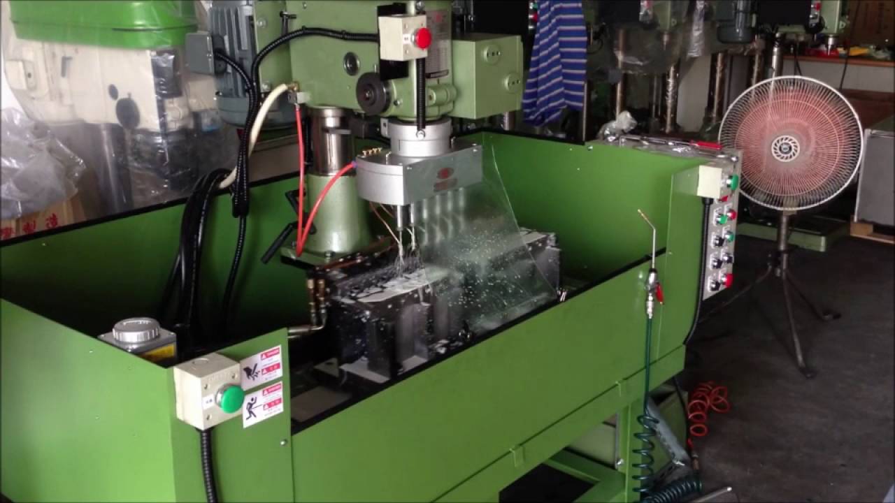 #drill #多軸 #cncmachinemanufacturer Drilling machine with switch table ...