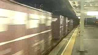 2013/7/24  ＥＦ200 19号機牽引     高速貨物5099列車       尾張一宮駅通過