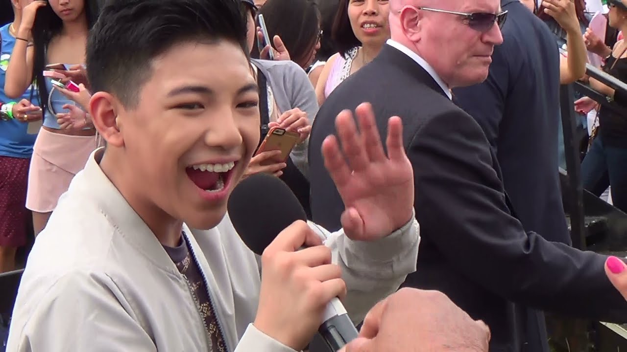 Darren Espanto at the 'Barrio Fiesta Sa London 2016' (Original Footage)