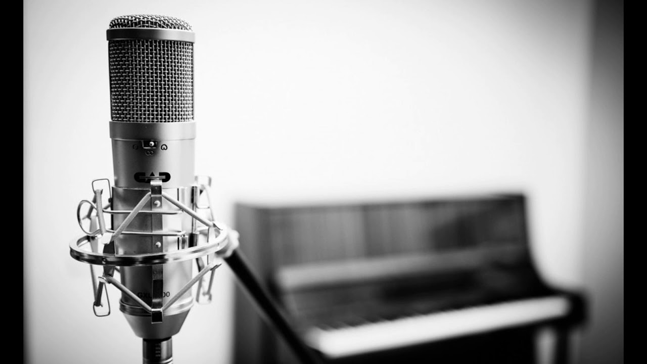 Hazamegy a vándor: Zongora: Horváth Bence - Ének: FZ