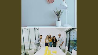Urbane Backdrops for Comfy Offices