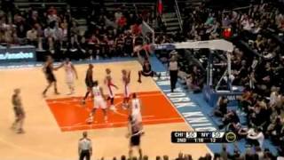 Derrick Rose Two-Handed Tomahawk Dunk Against The Knicks April 12, 2011