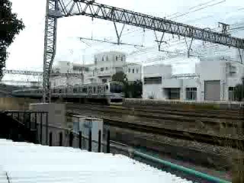 東海道線と横須賀線電車のすれ違い（その１）