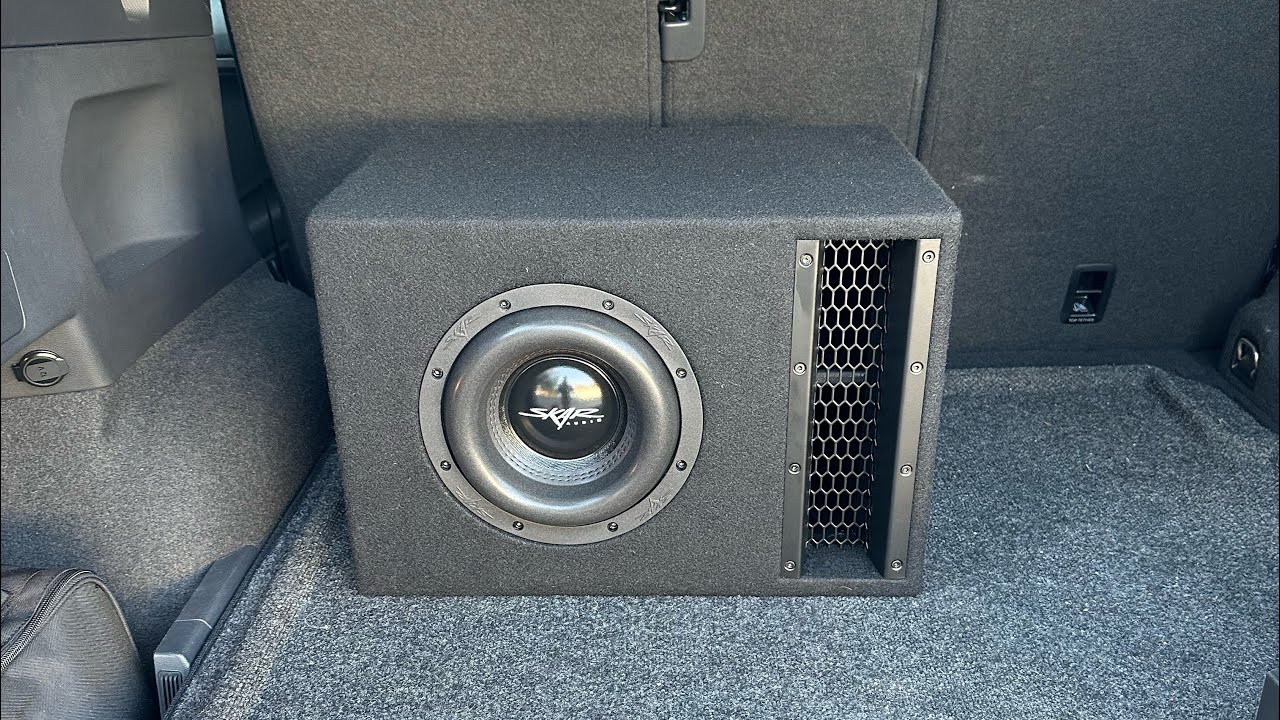 VW Tiguan (w/ Fender Subwoofer - YouTube