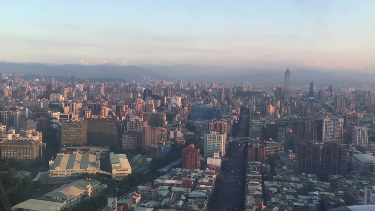 Landing at Taipei Songshan Airport (TSA)