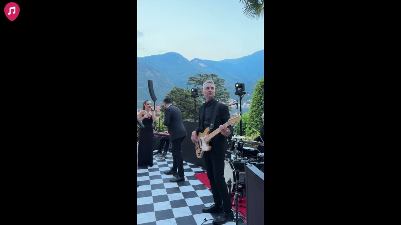 Wedding & Party Band with Female Singer & Sax in Valencia Spain - Amara Soul