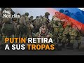 RUSIA RETIRA sus TROPAS de la FRONTERA con UCRANIA | RTVE Noticias