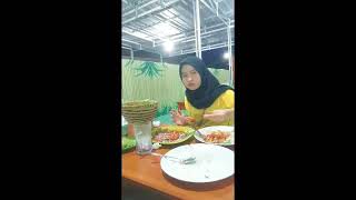 Makan bareng pacar,bahagia itu sederhana 🙏