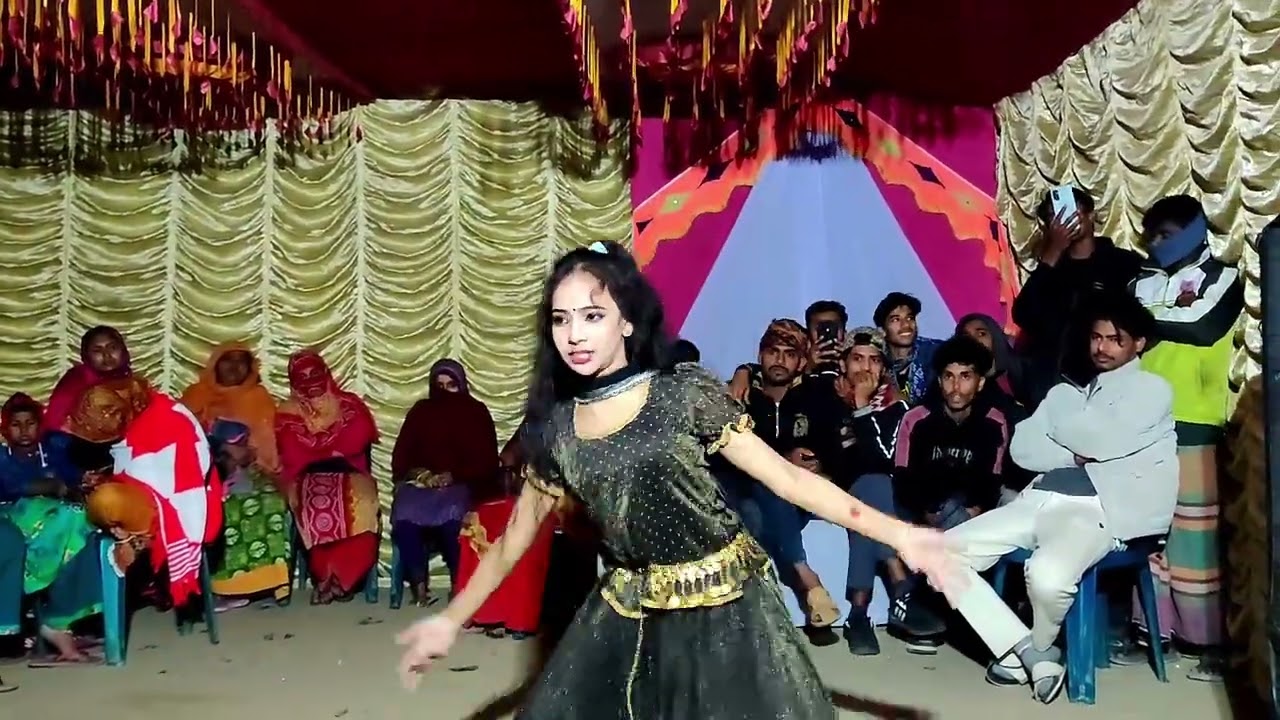 Kiss Diyasa Re Poliai/কিস দিয়াছেরে পোলাই/Bangla Wedding Dance/Misty/Village Dance