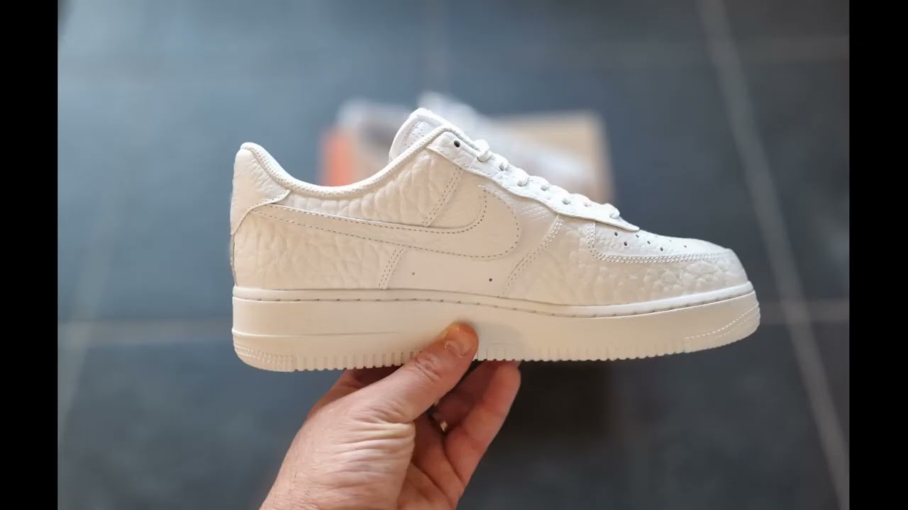 NIKE Air Force I Low 40th Anniversary Edition snake skin