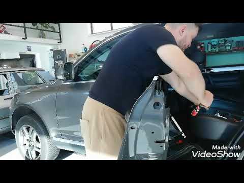 Demontare /înlocuire, broasca/yala VW Touareg. How to replace door lock on Vw Touareg.