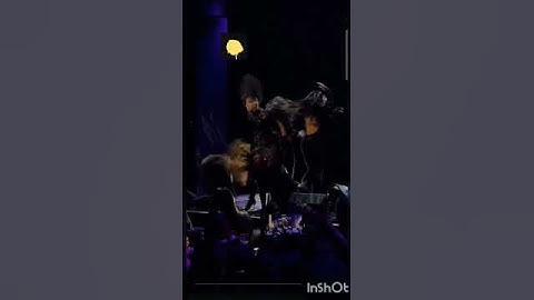 A peak of Chloé Bailey performing at the Glaad Awards  #Glaad #GlaadAwards #FYS #Chloe #ChloeBailey