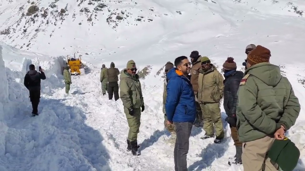 Zojila Pass Road Update | Snow Clearance Review by SDM Drass | Machoi Nalla Crossed