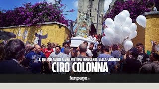 Ponticelli scende in strada per l'ultimo addio a Ciro Colonna, vittima innocente della camorra