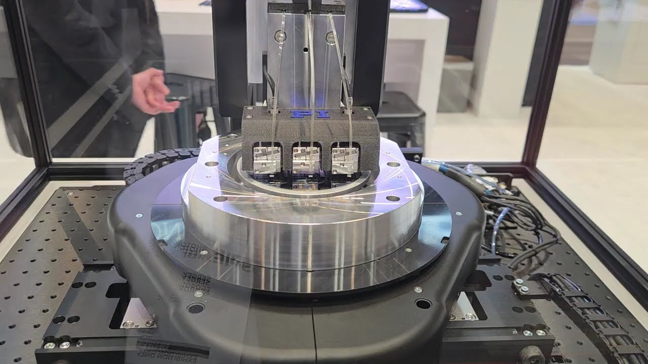Ultra-Precision Nanopositioning Platform for Sub-Nanometer Motion Control and Photonics Alignment