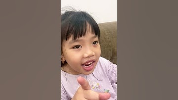 Chiếc răng sữa đầu tiên lung lay và rụng trước ngày sinh nhật Thỏ 10 ngày :)