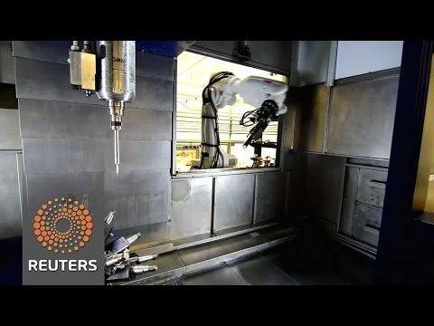 Robots kill more jobs than China - Robots kill more jobs than China