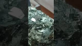 Pirita Cúbica Descubriendo La Belleza Geométrica De Este Mineral