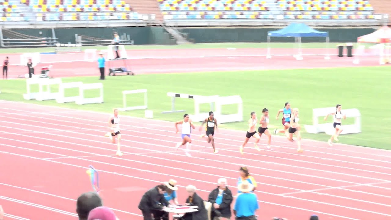 15yrs Girls 100m Final Secondary School Championships 2014