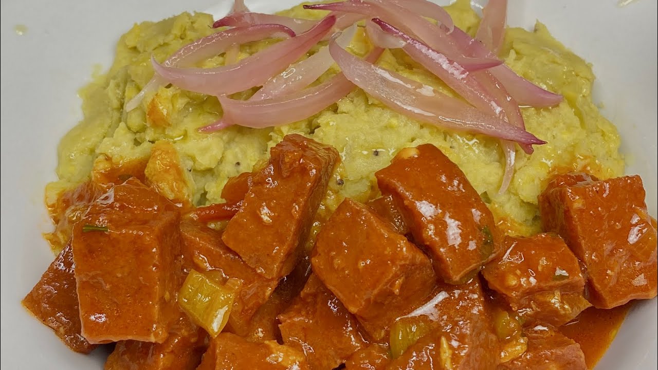 Como cocinar mangu con salami guisao-by Elchefdelbajomundo