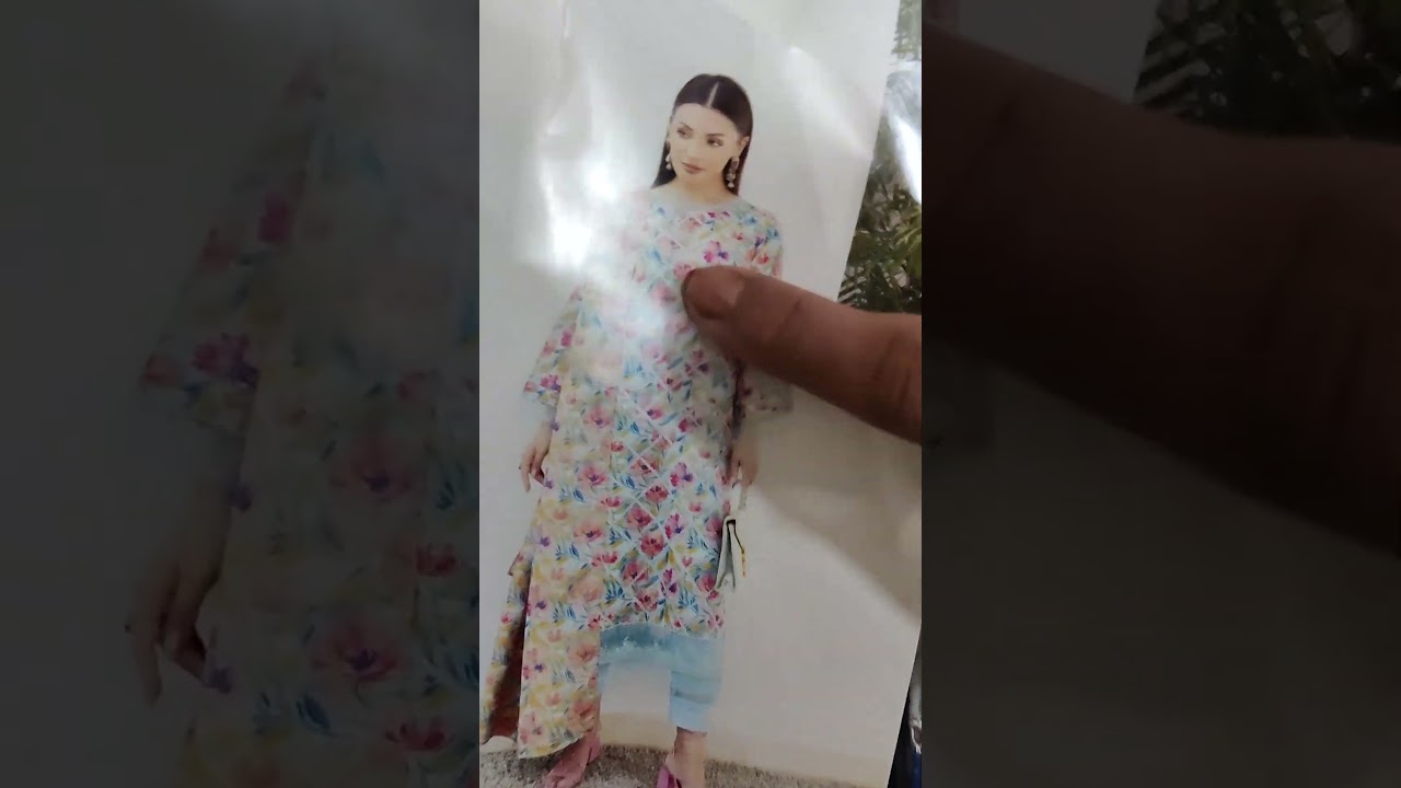 2025 NEW COLLECTION ORIGINAL FAREENA BY GULLJEE STRIPE LAWN BORING WORK WITH ZARI JACQUARD DUPATTA