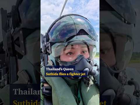 Thailand’s Queen Suthida flies a fighter jet