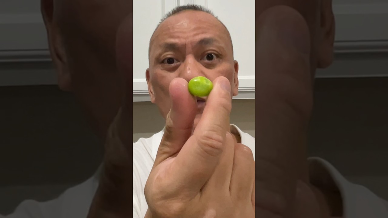 👂 ASMR CRY BABY SOUR CHEWS CANDY APPLE FLAVOR AND EATING SOUNDS 👂 