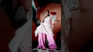 Gajar Kali Debo Re Short  