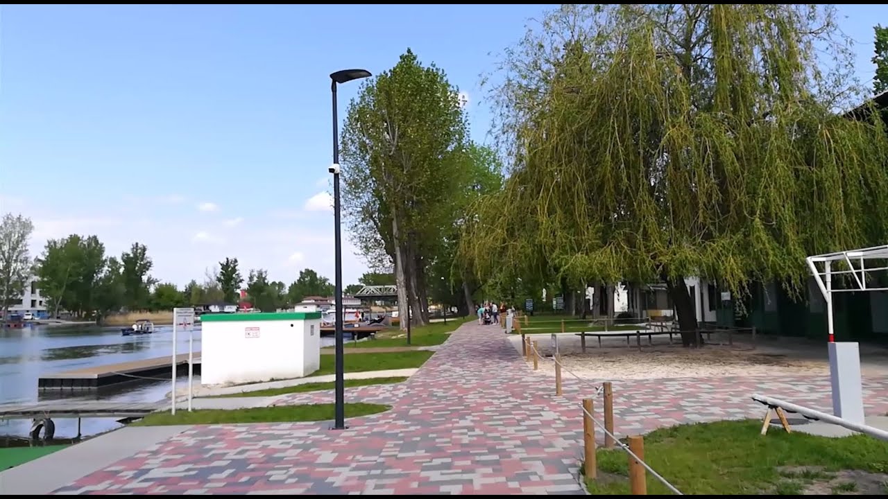 Duna-parti sétány nyílt Pesterzsébeten     A new promenade along the Danube opened in Pesterzsébet