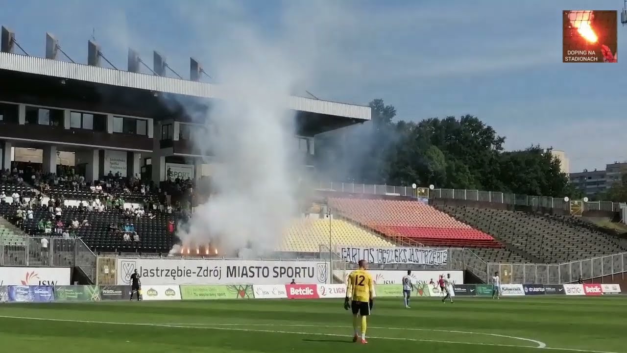 Wspólne podziękowanie dla kapitana GKS Jastrzębie, Kamila Jadacha! - GKS Jastrzębie - Świt Szczecin