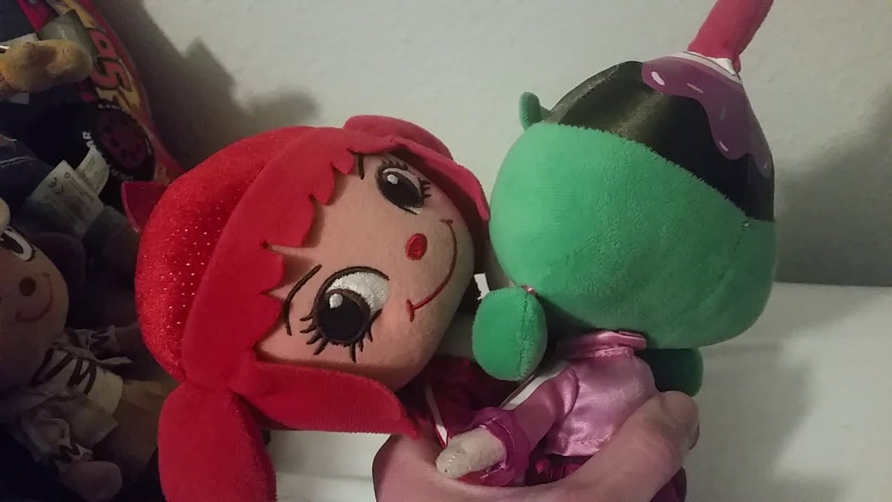 Candlehead stuck in a hole and rescued by Fix-it Felix