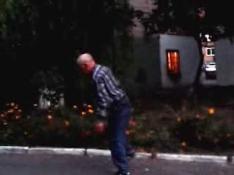 Пьяный шахтер на заднем плане видео