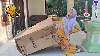 Drama Lucu 😂😍😘 Ibu Hamil Melahirkan Pakai Kotak Jumbo