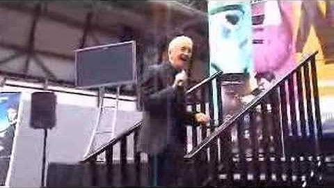 Anthony Daniels (C-3PO) at Memorabilia - Part 1/3