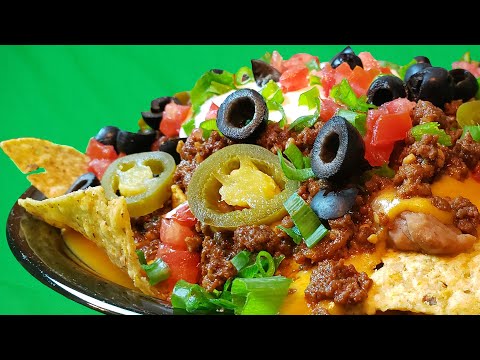 awesome-deluxe-nachos-supreme-made-easy-|-with-chorizo