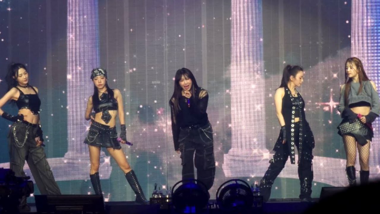 250220 APINK - LUV @ PINK NEW YEAR in Singapore | 에이핑크 싱가포르 콘서트 직캠 4K60FPS