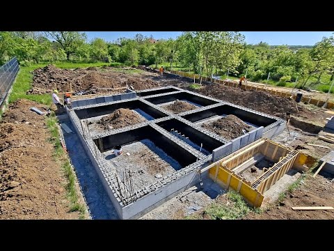 Casă la roșu nZEB ! ( Cum se face fundatia + imprejmuire tern  ) 