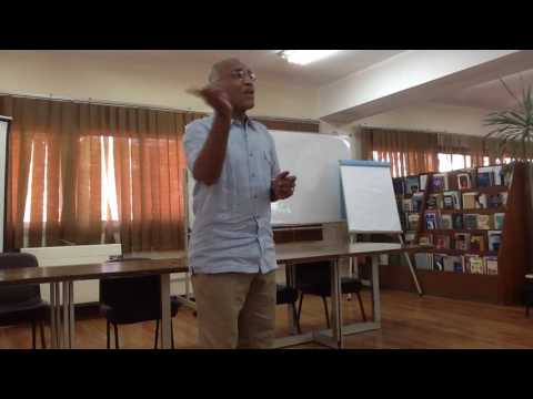 ندوة ديبنية بمركز المعلومات لمدارس مصر للغات خالد البحراوى