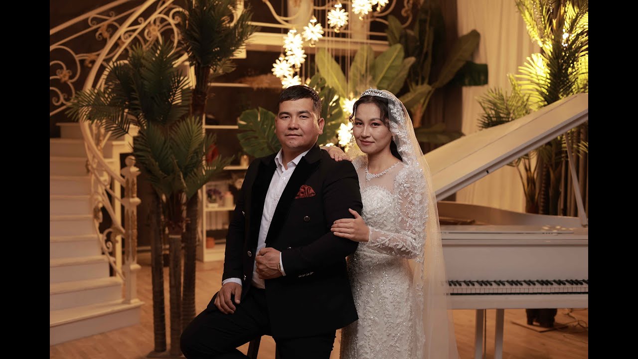 MURAT & SARBINAZ JASLAR TOYI