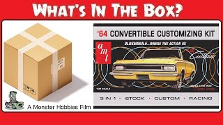 What's In The Box? - The AMT 1964 Oldsmobile F-85 Cutlass Convertible 3-in-1 Customizing Kit - Unbox