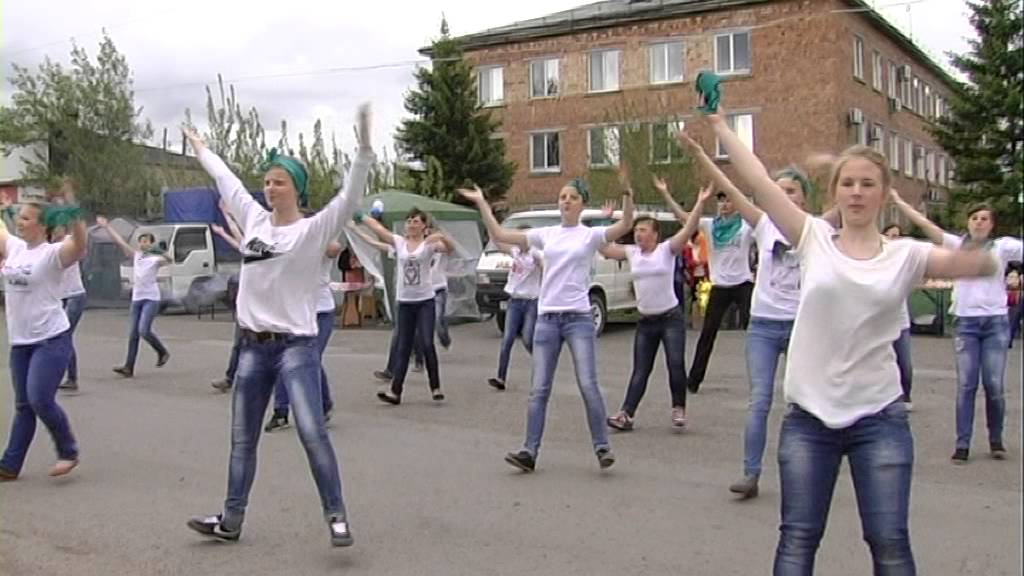 Флэшмоб. 2012 года. Флэшмоб танец. Флэшмоб недетское время. Яркий флешмоб.