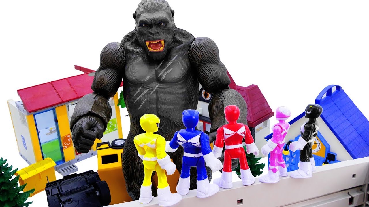 Power Rangers & Marvel Avengers Toys Pretend Play | King Kong Attack ...