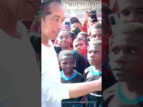 Bermain Bola Bersama Anak Papua, Presiden Luncurkan Papua Football Academy, 31 Agustus 2022