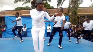 lhomanix Kyanzila -oncle moise-live avec les élèves de lycée wema