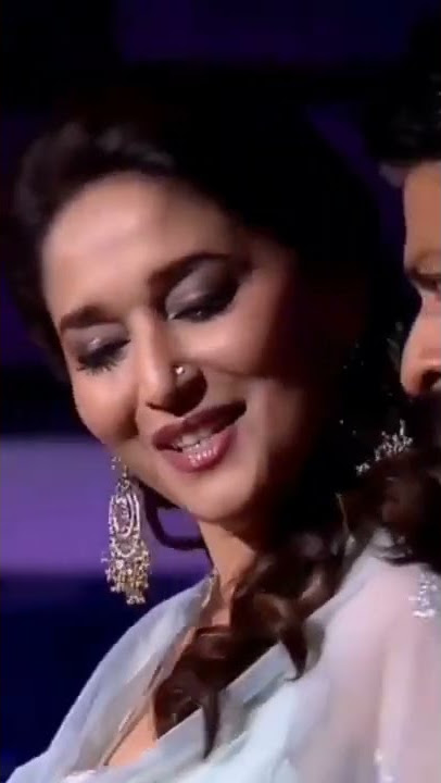 Madhuri Dixit dance with sharukh Khan...