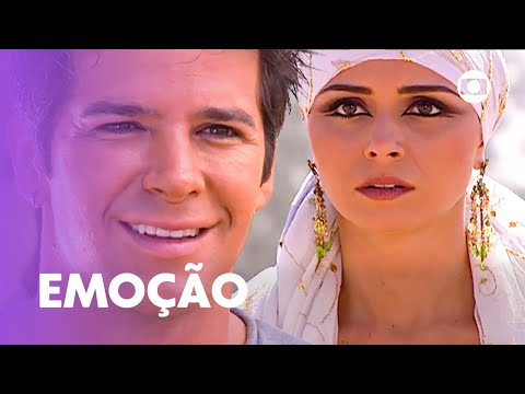 Léo e Jade ficam cara a cara e ele fica com o colar dela! | O Clone | Vale a Pena Ver de Novo