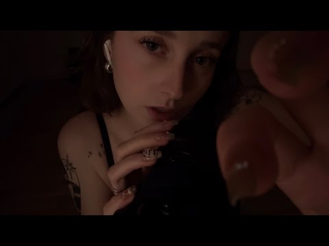 ASMR invisible scratching with gentle mic scratching