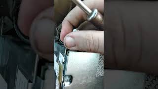 Removing wires on radio b6 passat