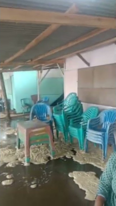 senin, 23 mei 2022 banjir Rob di pantai sigandu batang mengeni warung- warung